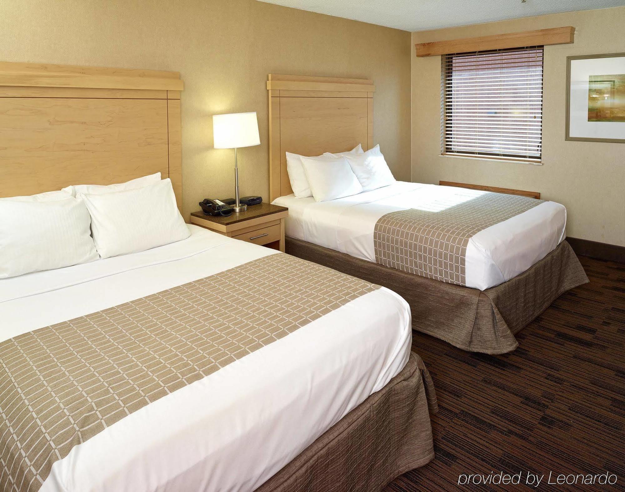 Livinn Hotel Cincinnati North/ Шаронвілл Екстер'єр фото